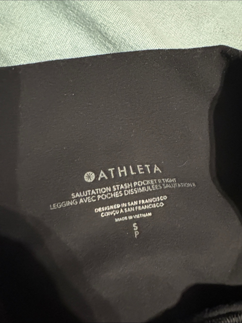 Athleta Salutation Stash pocket leggings - Picture 2 of 7